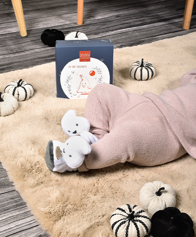 Chaussons bébé fantôme - 0-6 mois doudou et compagnie accompagné d’une jolie carte